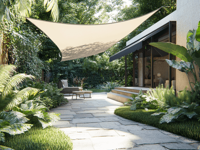 Protección solar en el jardín: toldos, velas de sombra y más.